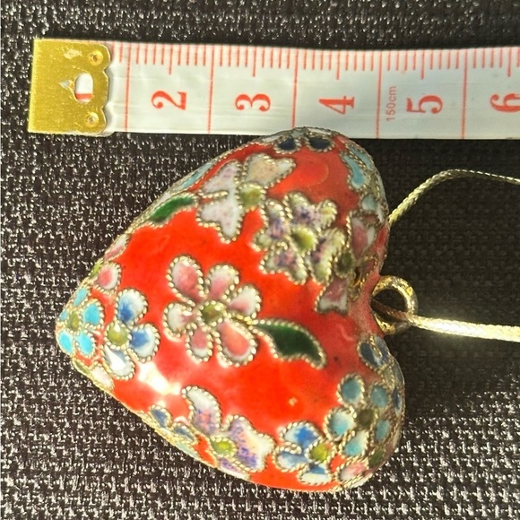 VTG Heart Cloisonne Enamel Gold Plated Puffy Double Sided Floral Charm Pendant - Picture 3 of 3